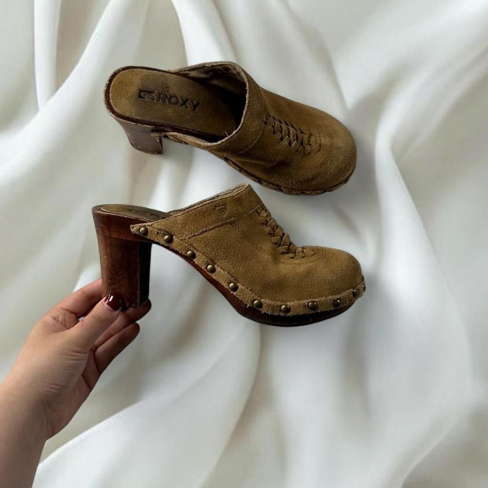 Roxy tan suede slip on clogs wood heel, metal studs, woven suede detail y2k